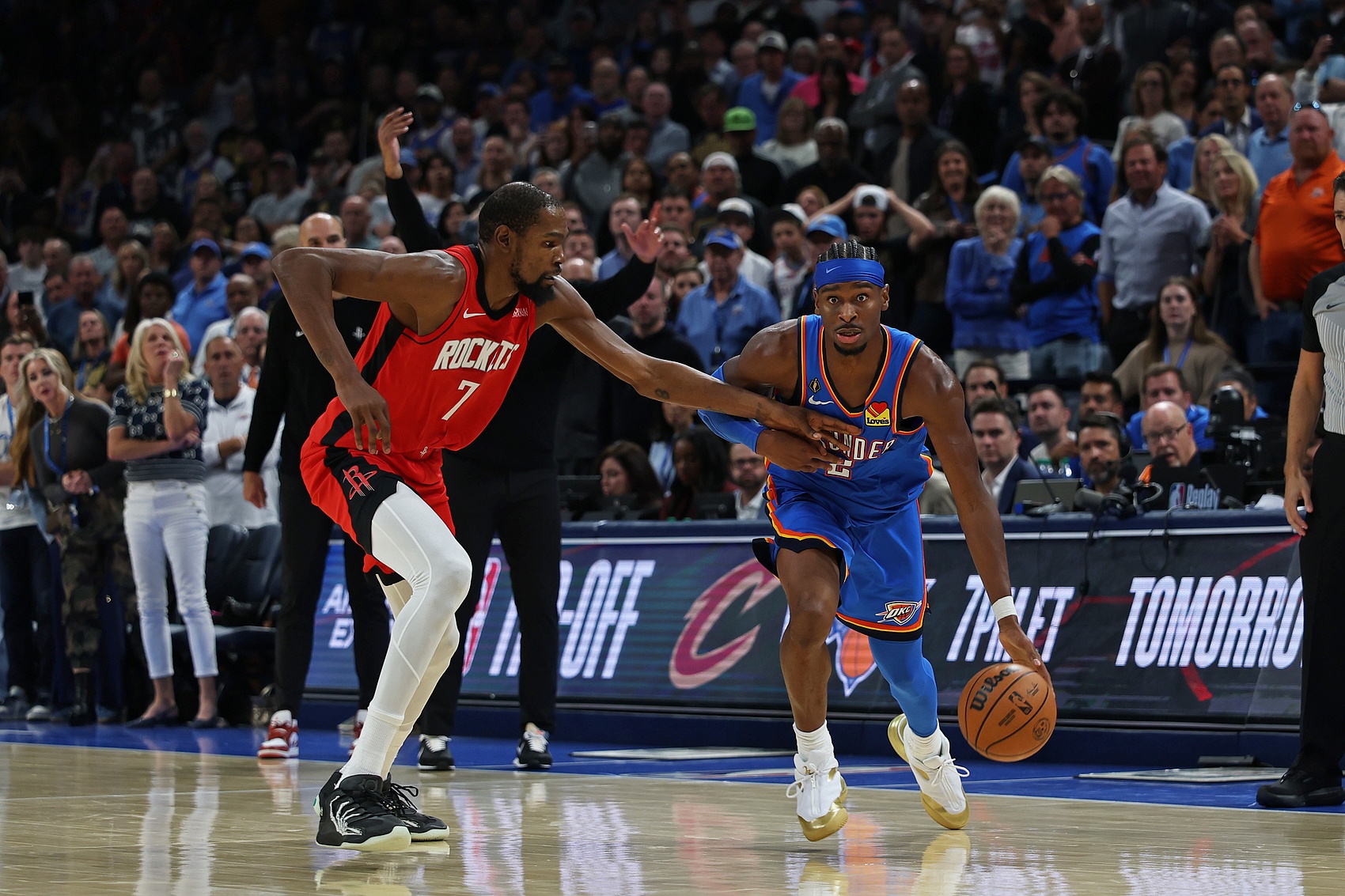 云开体育官网入口-全场落后！火箭狂揽23个进攻篮板仍输球 篮板优势难掩混乱进攻