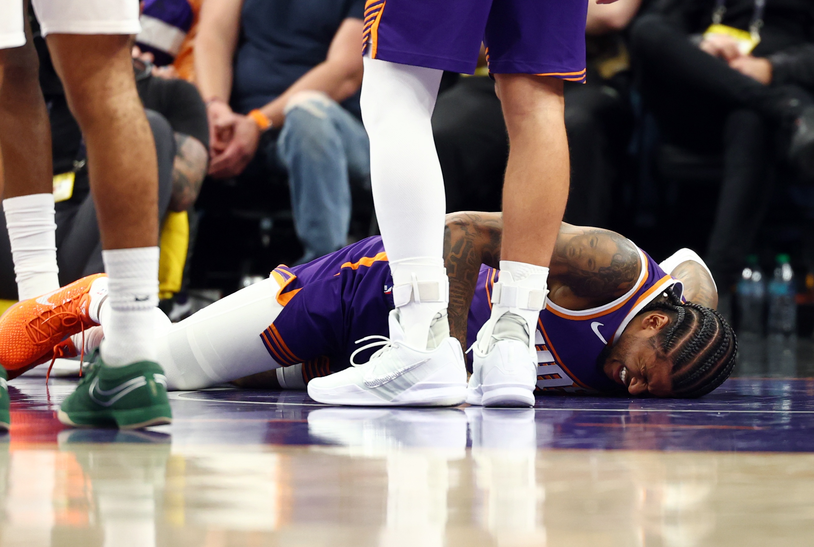 云开体育官网-明天太阳战快船 杰伦·格林因左髋部挫伤&amp;右腿筋伤病管理出战成疑